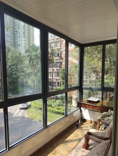 घर के लिए एल्युमीनियम खिड़कियाँ